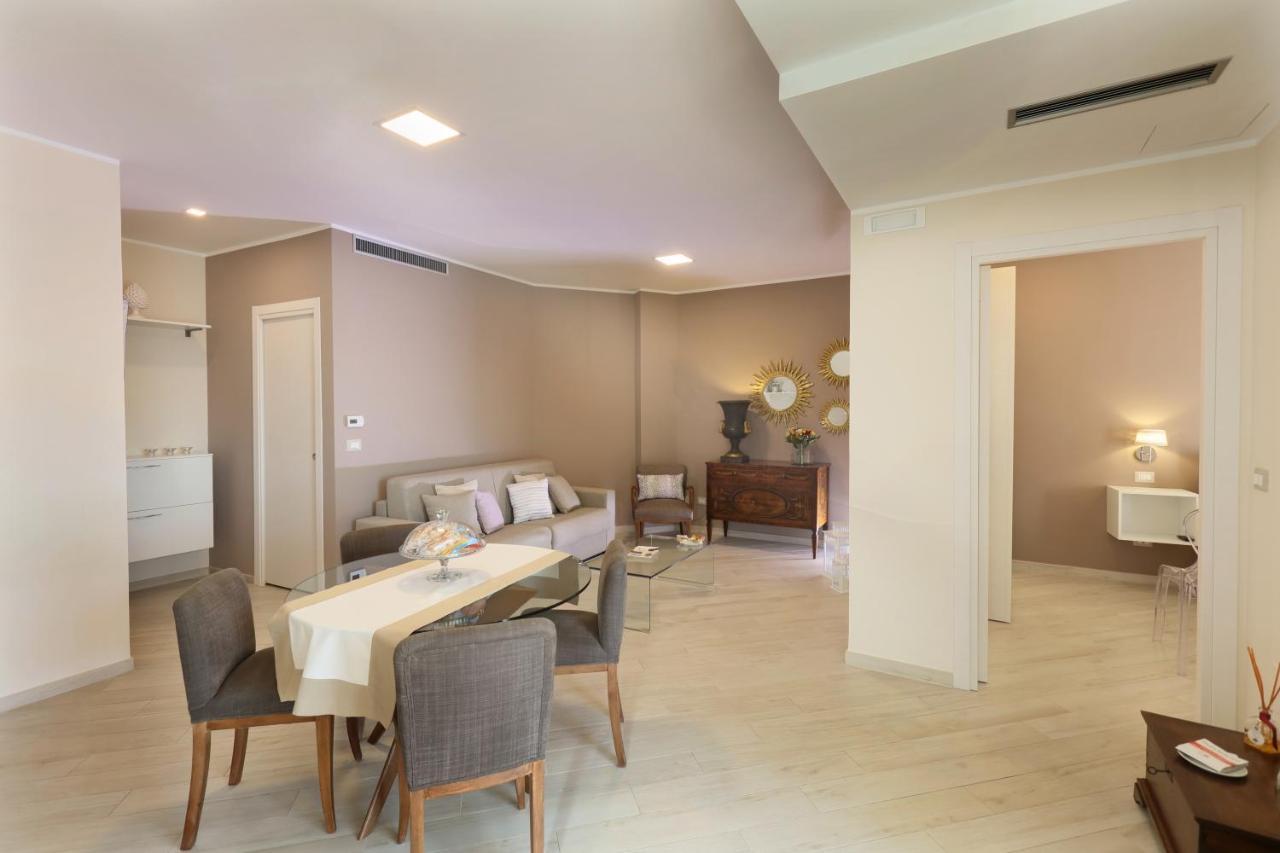 Sparviero Luxury Suites טאורמינה מראה חיצוני תמונה