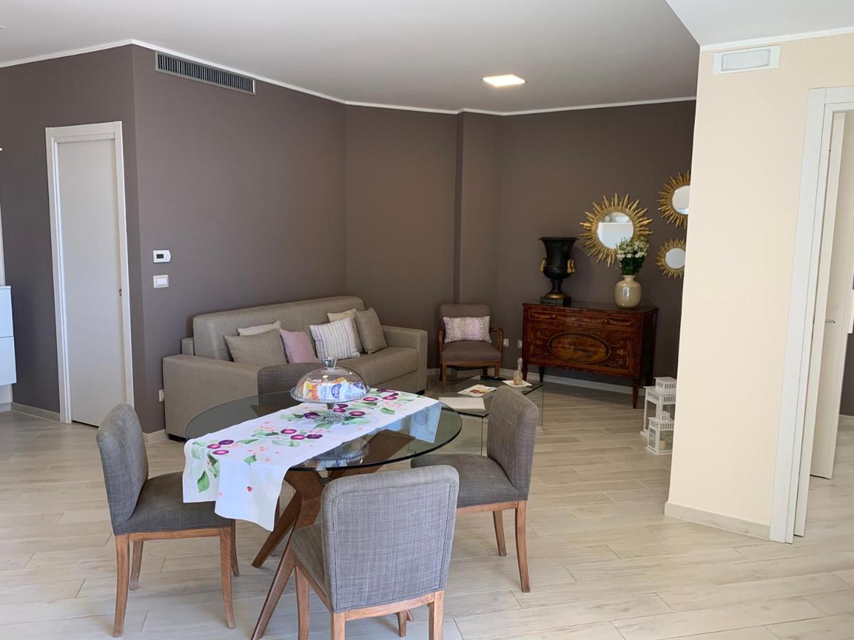 Sparviero Luxury Suites טאורמינה מראה חיצוני תמונה