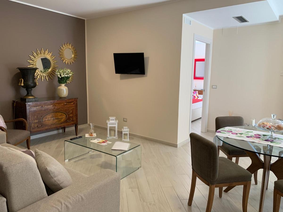 Sparviero Luxury Suites טאורמינה מראה חיצוני תמונה