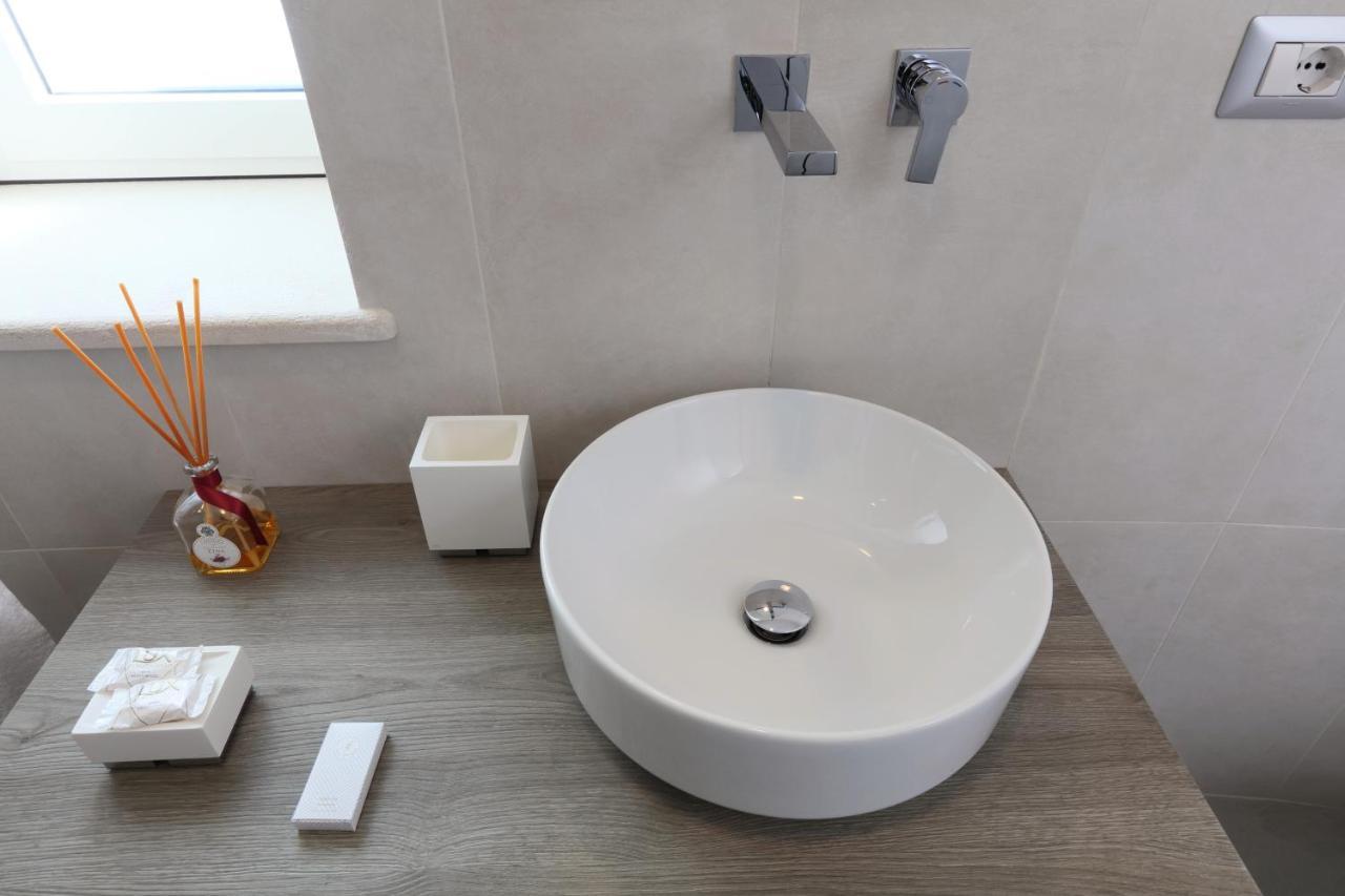 Sparviero Luxury Suites טאורמינה מראה חיצוני תמונה