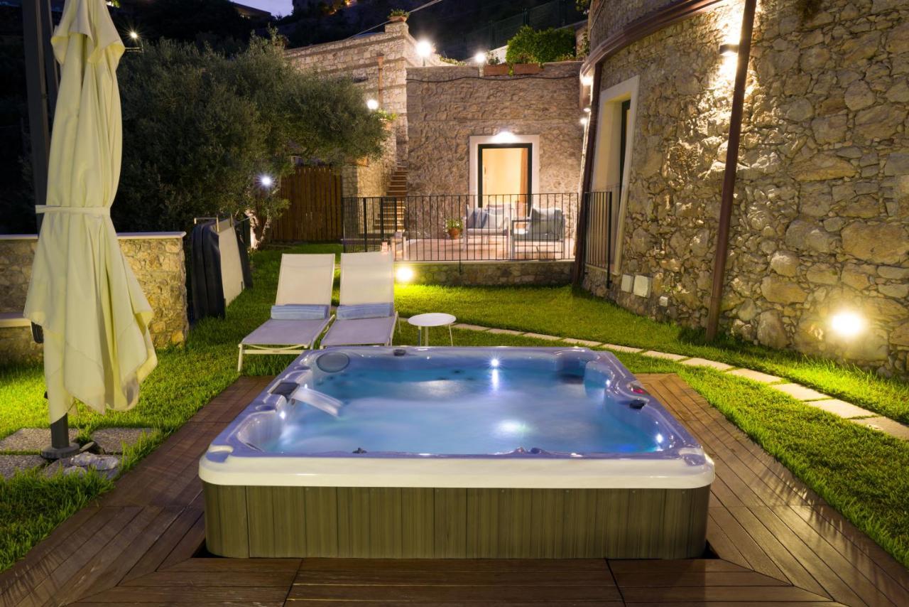 Sparviero Luxury Suites טאורמינה מראה חיצוני תמונה