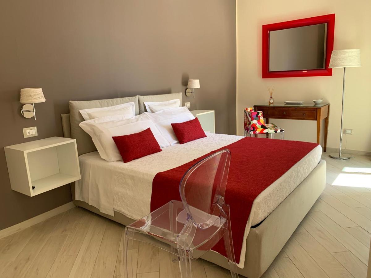 Sparviero Luxury Suites טאורמינה מראה חיצוני תמונה