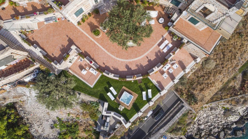 Sparviero Luxury Suites טאורמינה מראה חיצוני תמונה